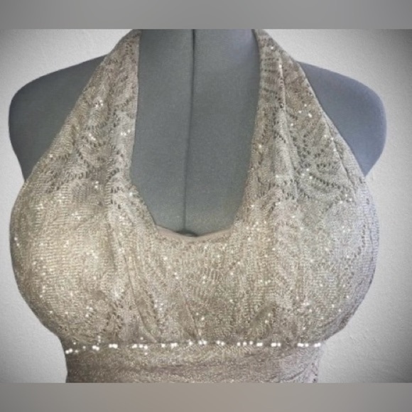 Betsy & Adam By Linda Bernell, lace halter gown fits like a sz 8/10 (says sz 12) - Picture 4 of 5